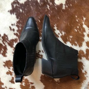 Leather Western Chelsea Boot